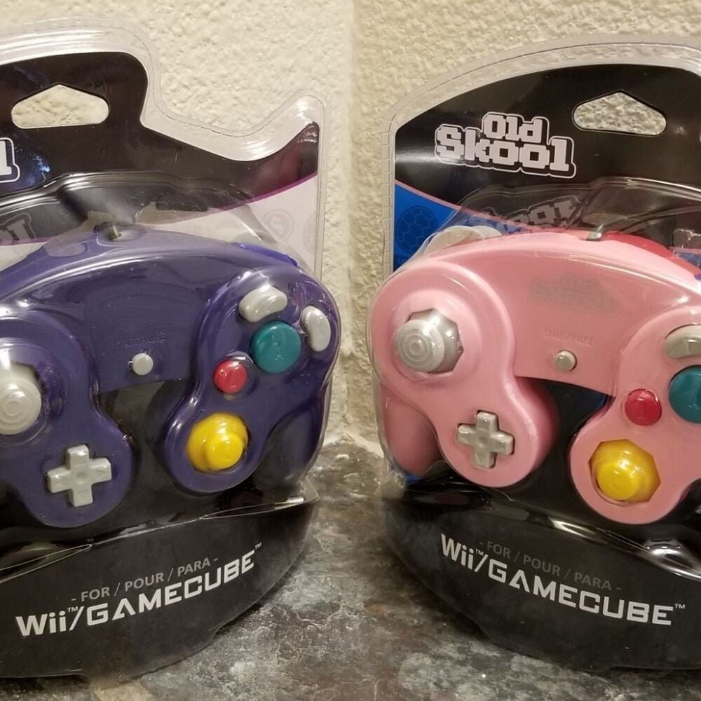 2 Gamecube Controllers - Purple & Pink (NEW) - Nintendo - Old Skool